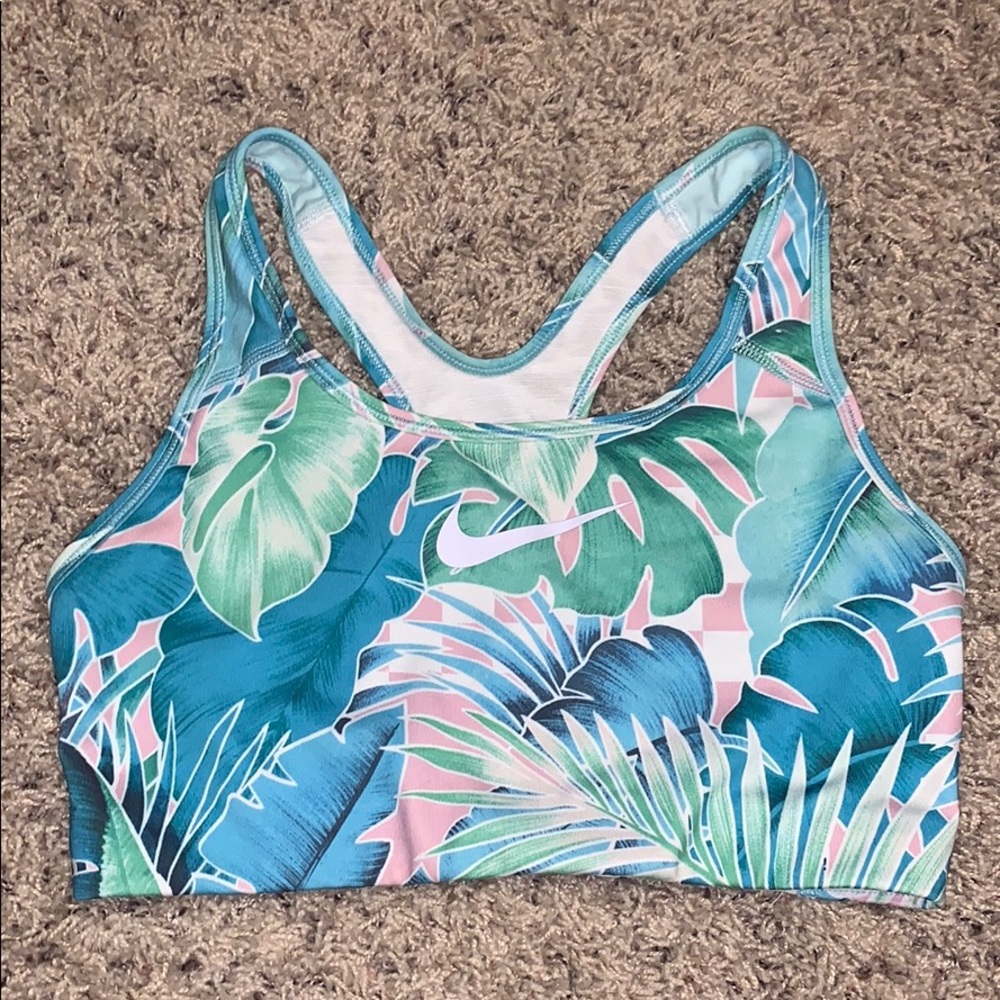 nike sports bra